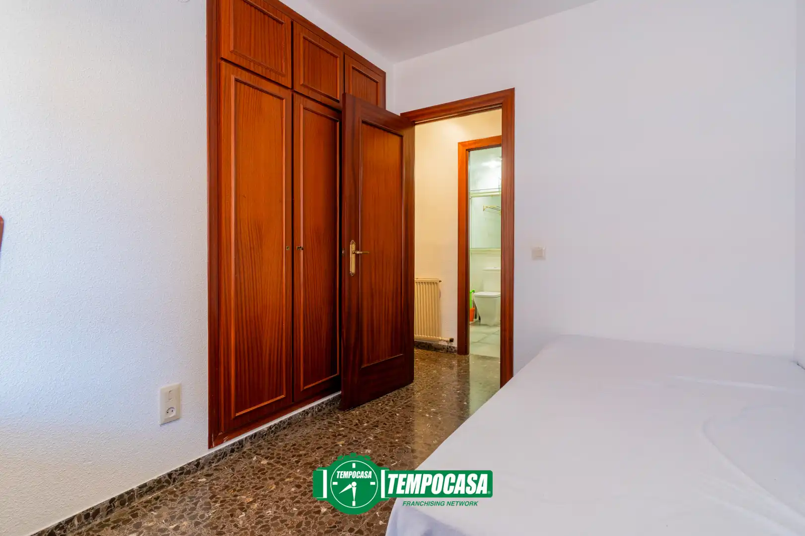 Habitación de Piso en venta en Valencia con Calefacción y Terraza