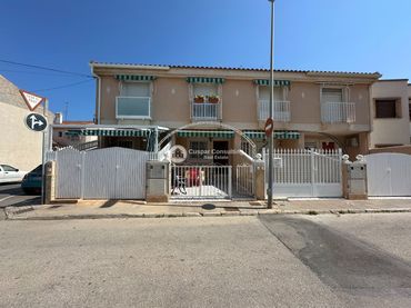Duplex avec balcon à vendre à Los Cuarteros