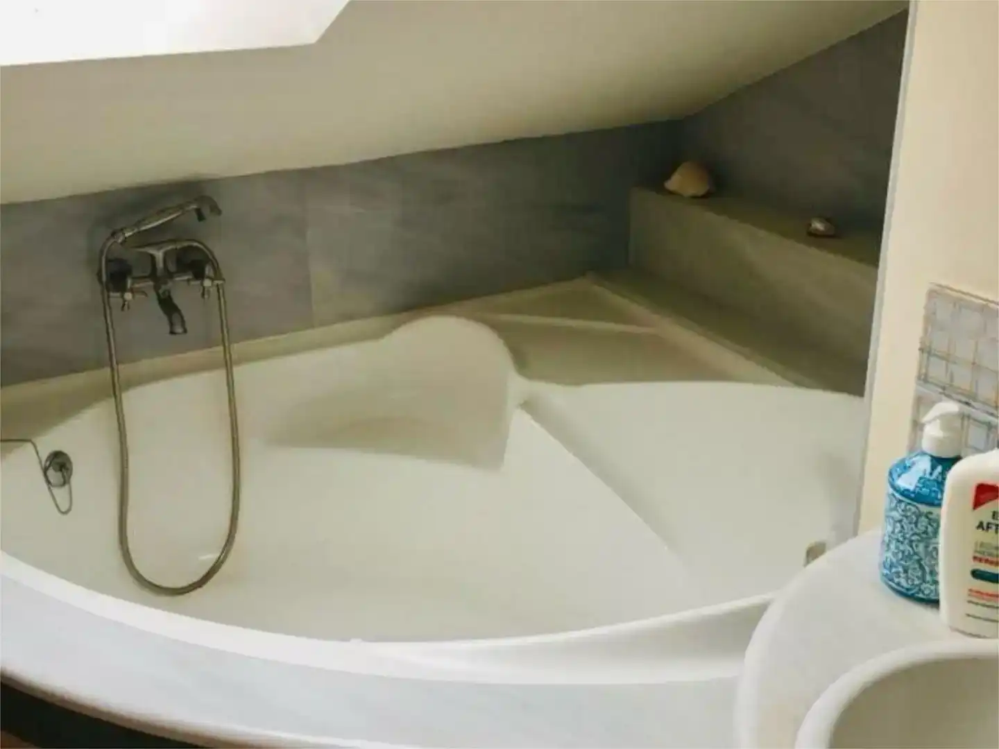 Bany de Casa o xalet en venda en Meis amb Jardí privat, Piscina i Moblat