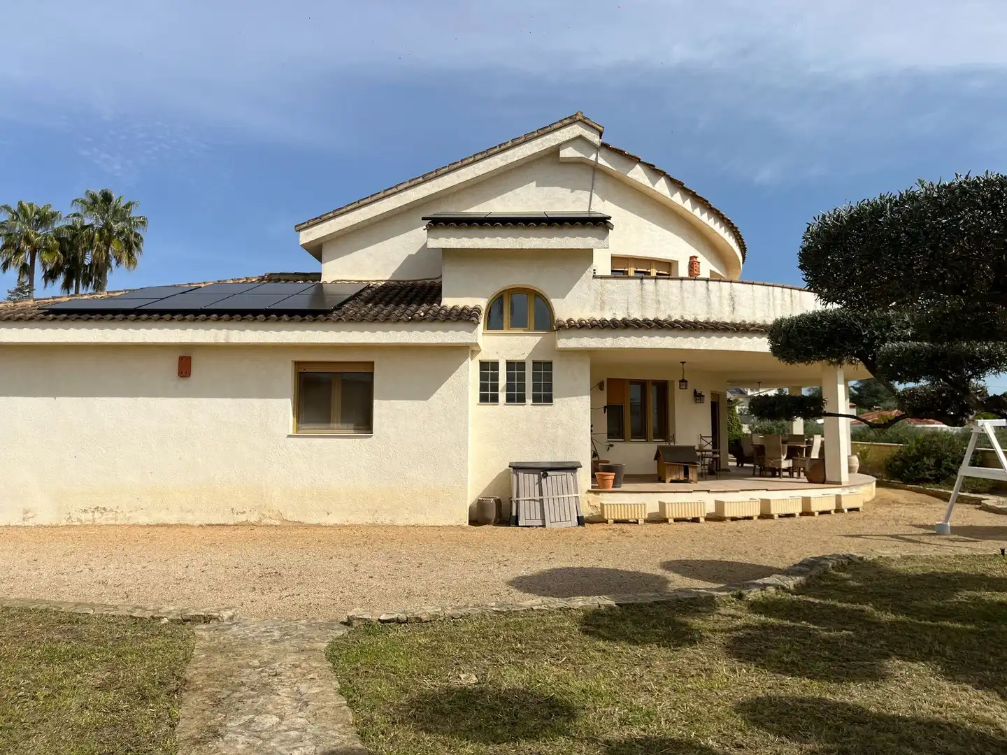 Vista exterior de Casa o xalet en venda en Ontinyent amb Aire condicionat, Calefacció i Jardí privat