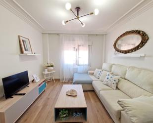 Flat to rent in Calle GENERAL MOSCARDO, Castilla - Hermida