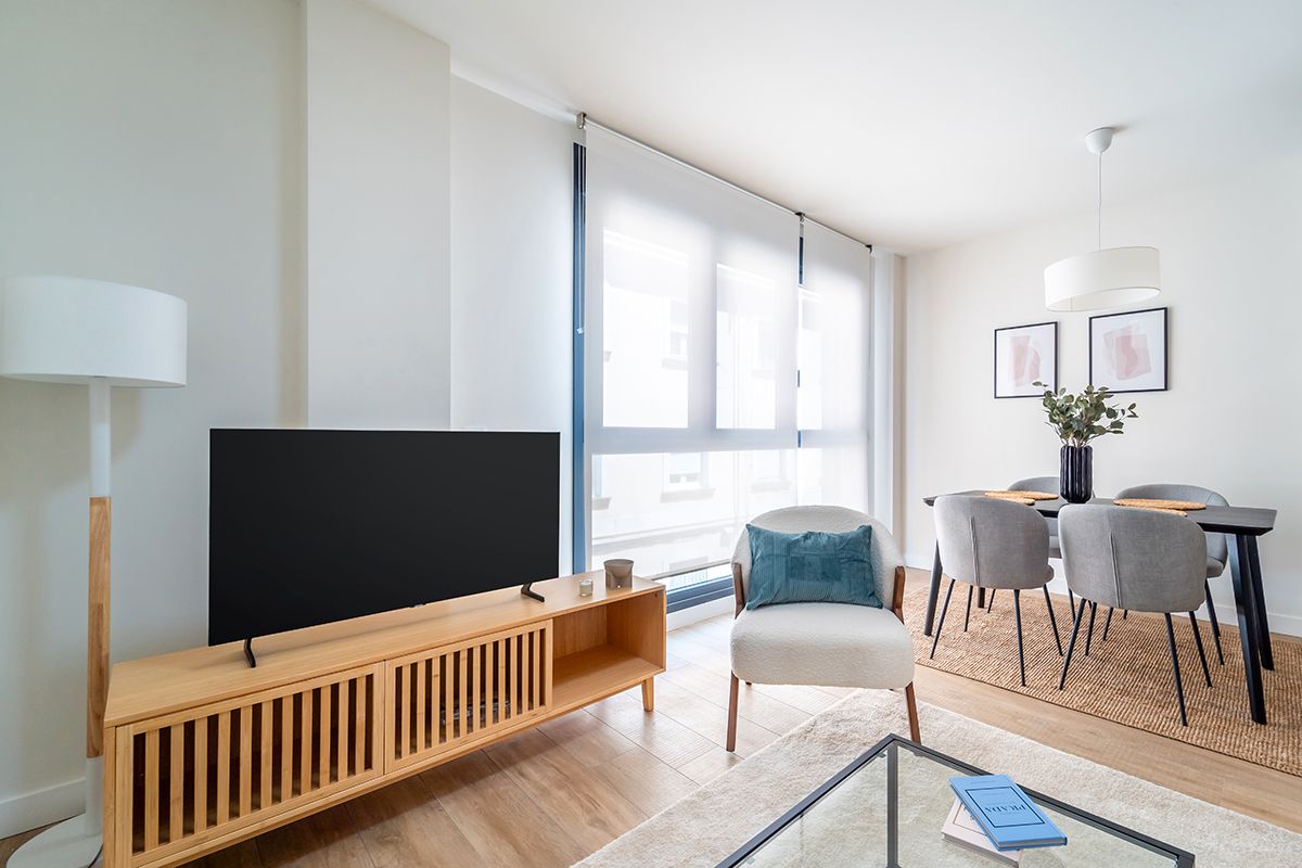 Sala d'estar de Apartament de lloguer en  Madrid Capital amb Aire condicionat, Calefacció i Parquet