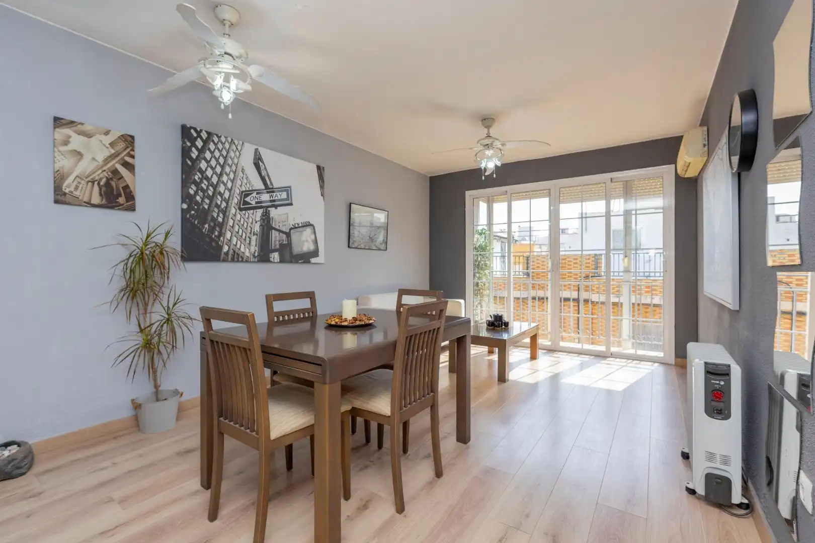 Esszimmer von Wohnung zum Verkauf in Sevilla