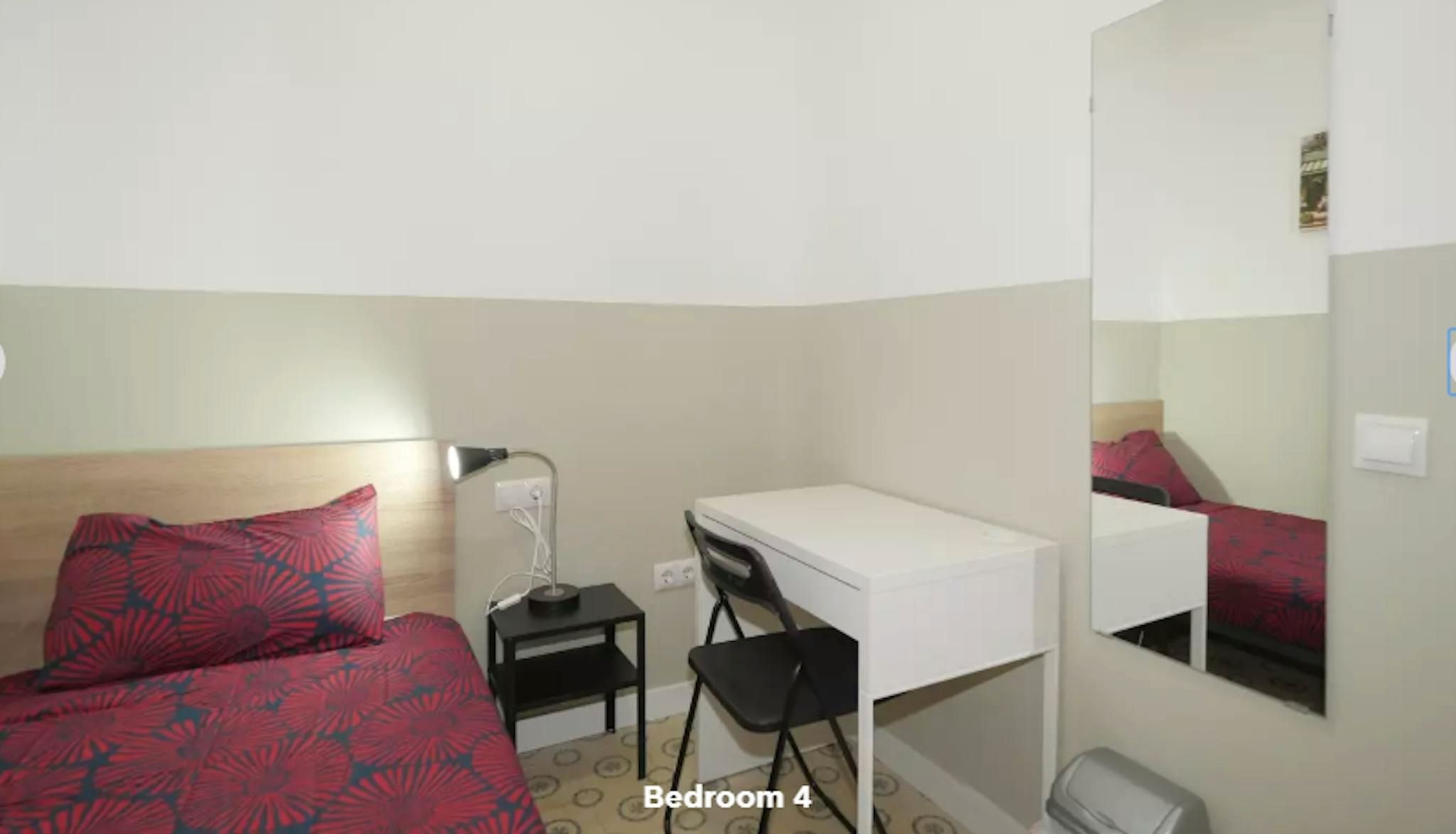 Flat to share in N/A, El Raval