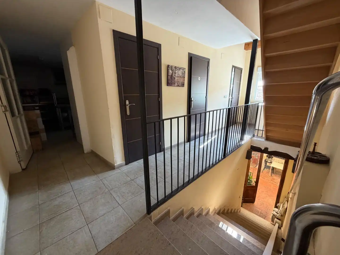 Houses for sale in Chulilla  with Air Conditioner, Heating and Terrace