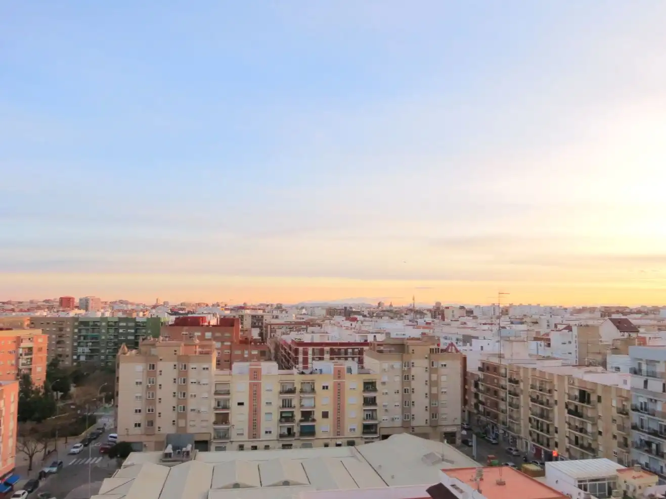 Flat for rent in Avenida Hermanos Machado, 87, Torrefiel
