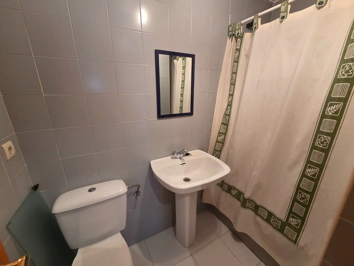 Bathroom of Flat for sale in Burgos  with Heating, Terrace and Storage room