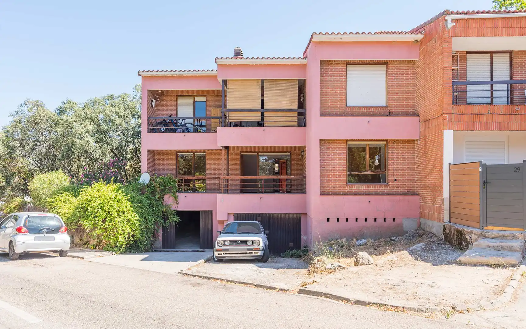 Vista exterior de Pis en venda en Hoyo de Manzanares amb Calefacció, Jardí privat i Terrassa