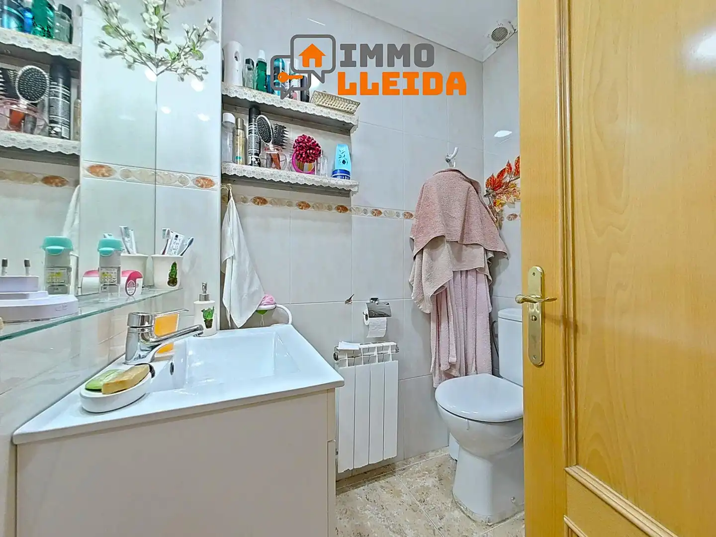 Adossat amb piscina en venda a Calle AGRAMUNT 23, imagen 23