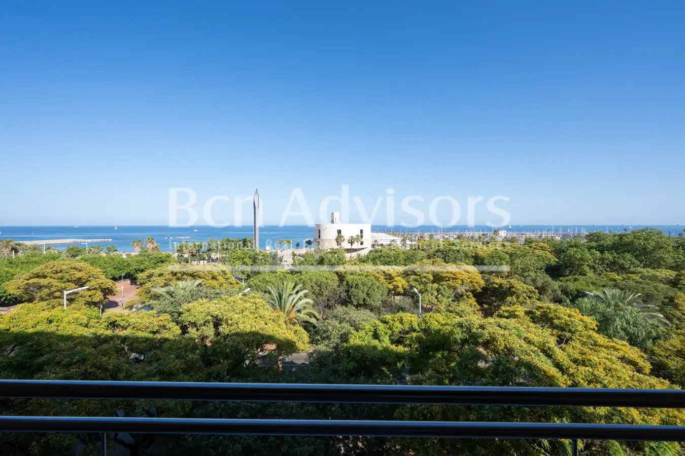 Vista exterior de Piso en venta en Barcelona con Aire acondicionado, Calefacción y Parquet