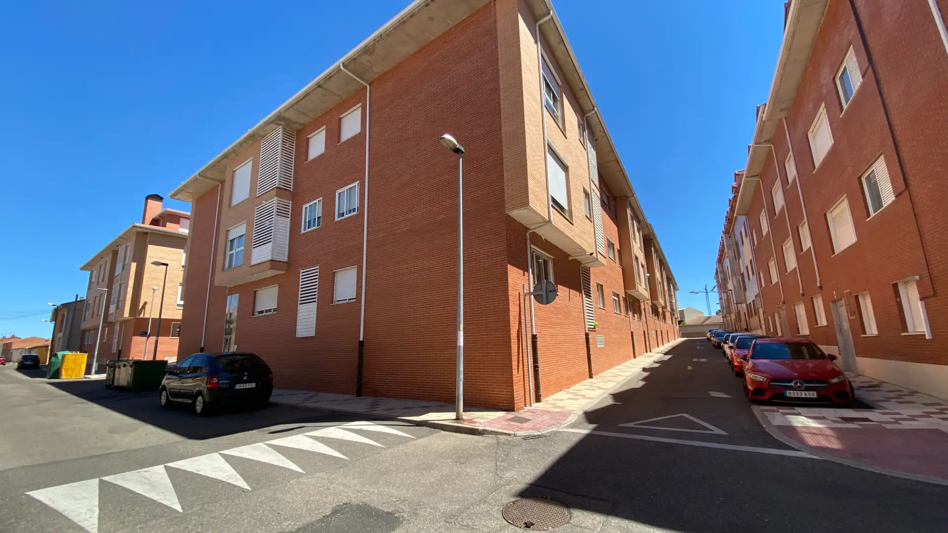 Exterior view of Flat for sale in Santovenia de Pisuerga  with Heating, Parquet flooring and Furnished