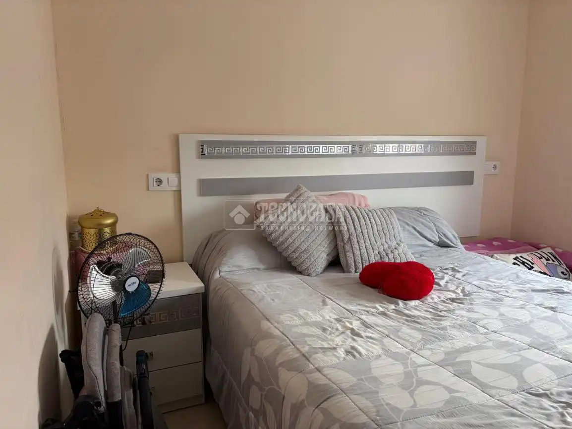 Bedroom of Flat for sale in Sevilla