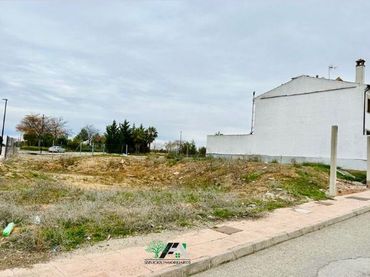 Terreno residencial en venta en Baeza