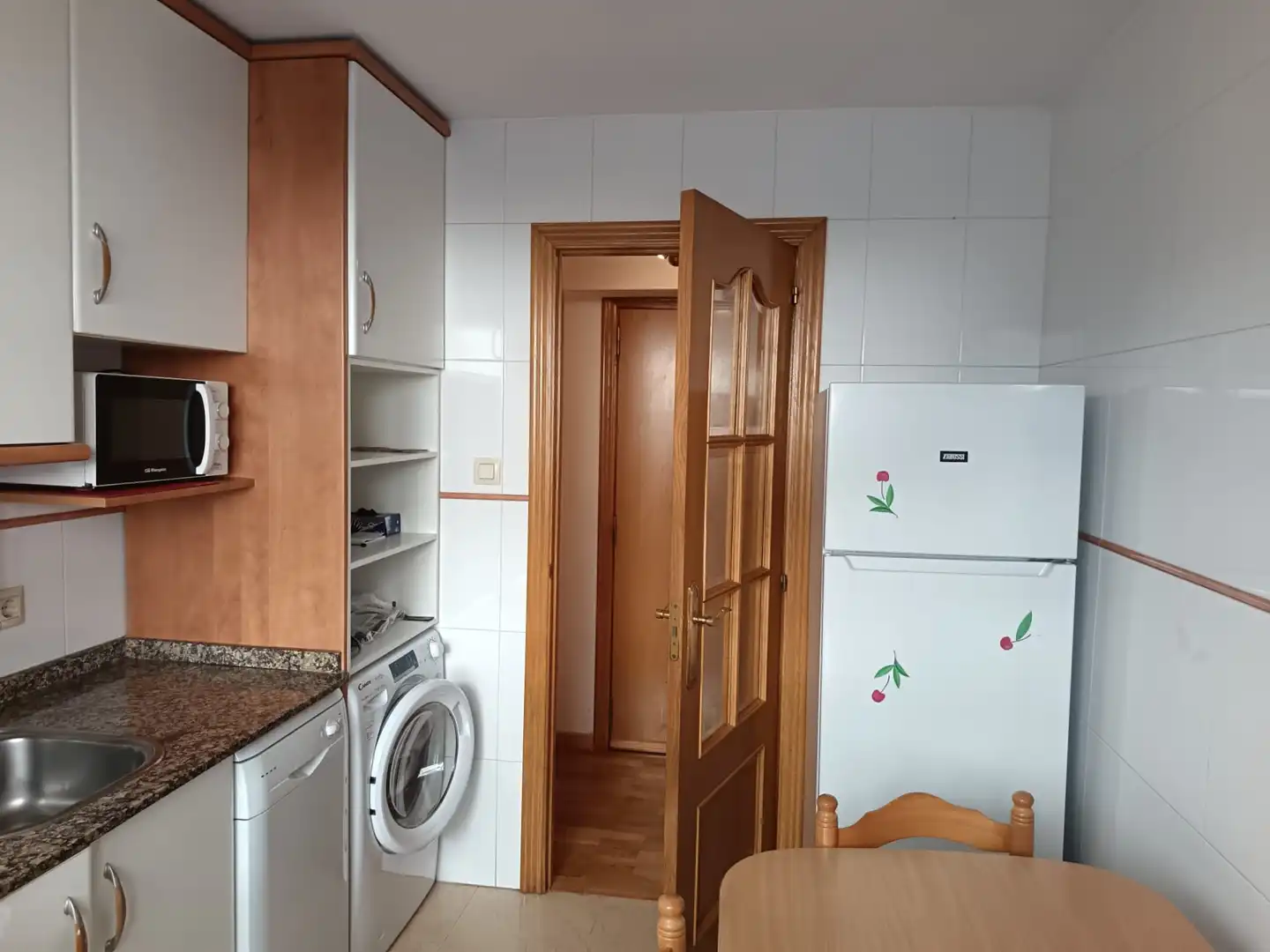 Kitchen of Flat for rent in A Coruña Capital   with Heating, Furnished and Oven