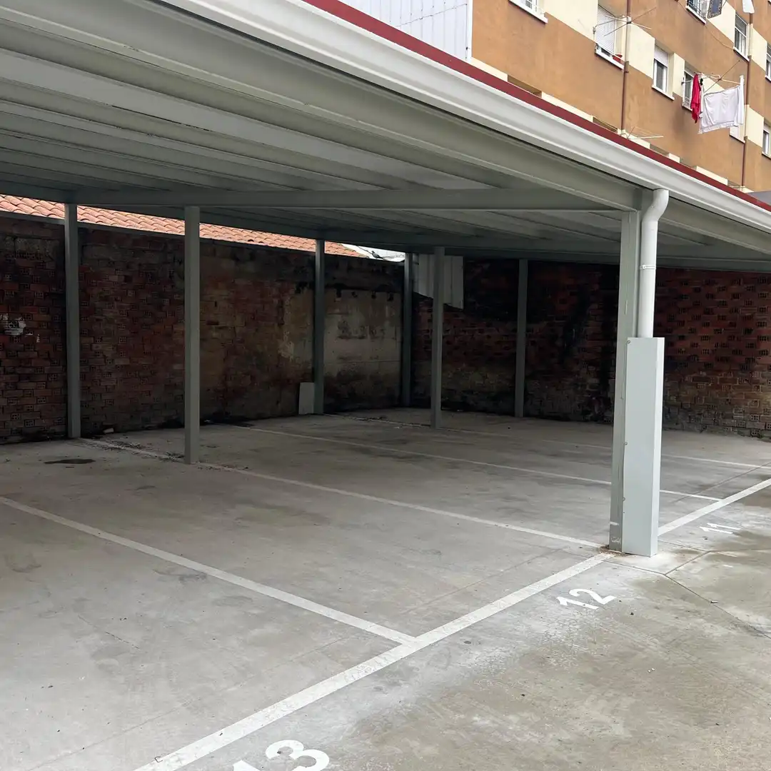 Individuel avec ascenseur à louer à Calle Diego Laínez, imagen 4