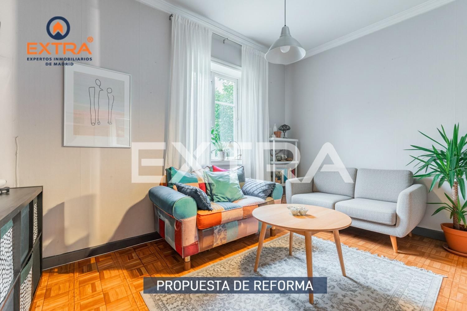 Living room of Flat for sale in  Madrid Capital  with Heating