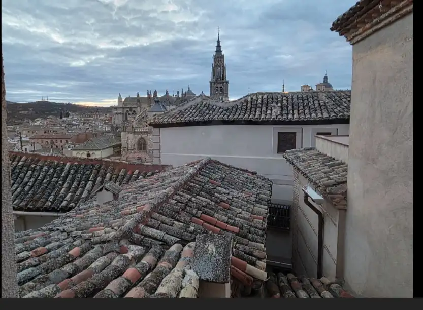 Außenansicht von Wohnung zur Miete in Toledo mit Klimaanlage, Heizung und Möbliert