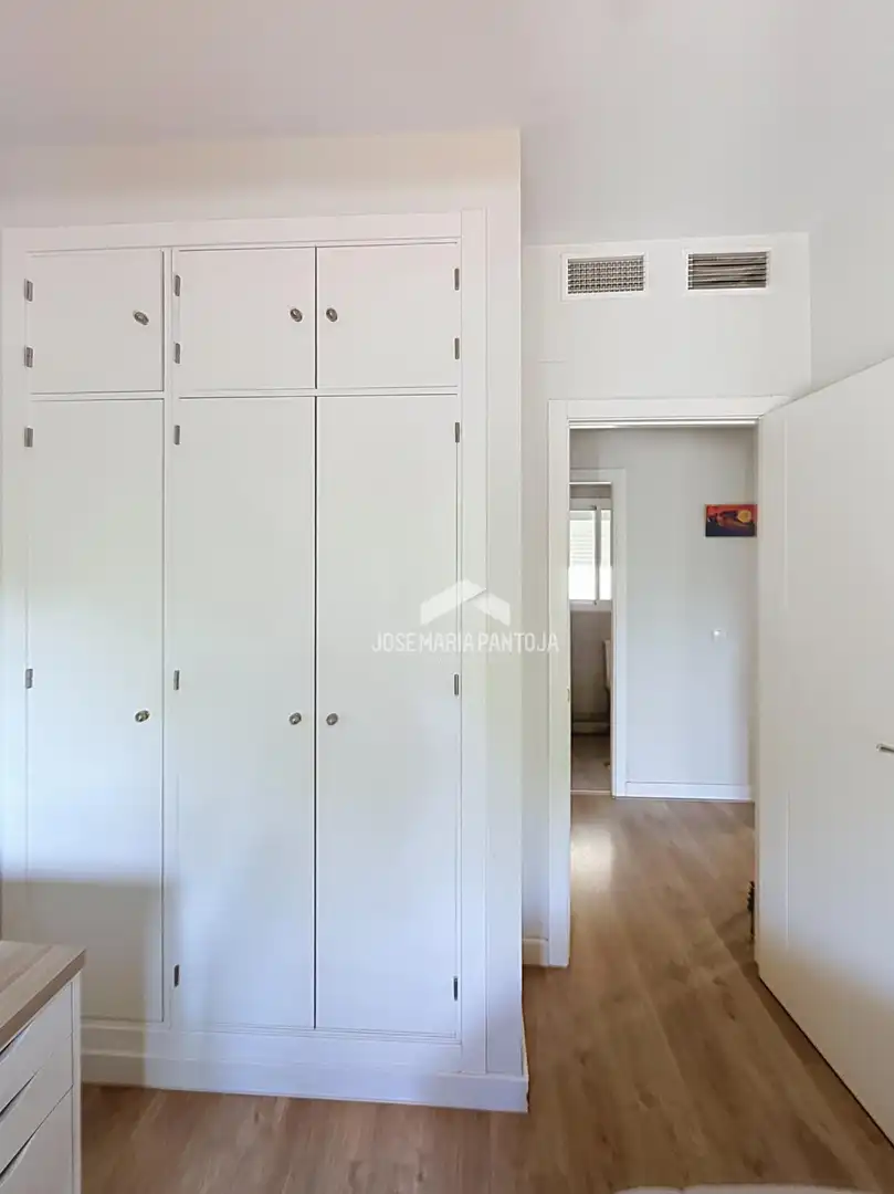 Bedroom of Flat for sale in Jerez de la Frontera  with Air Conditioner, Private garden and Parquet flooring