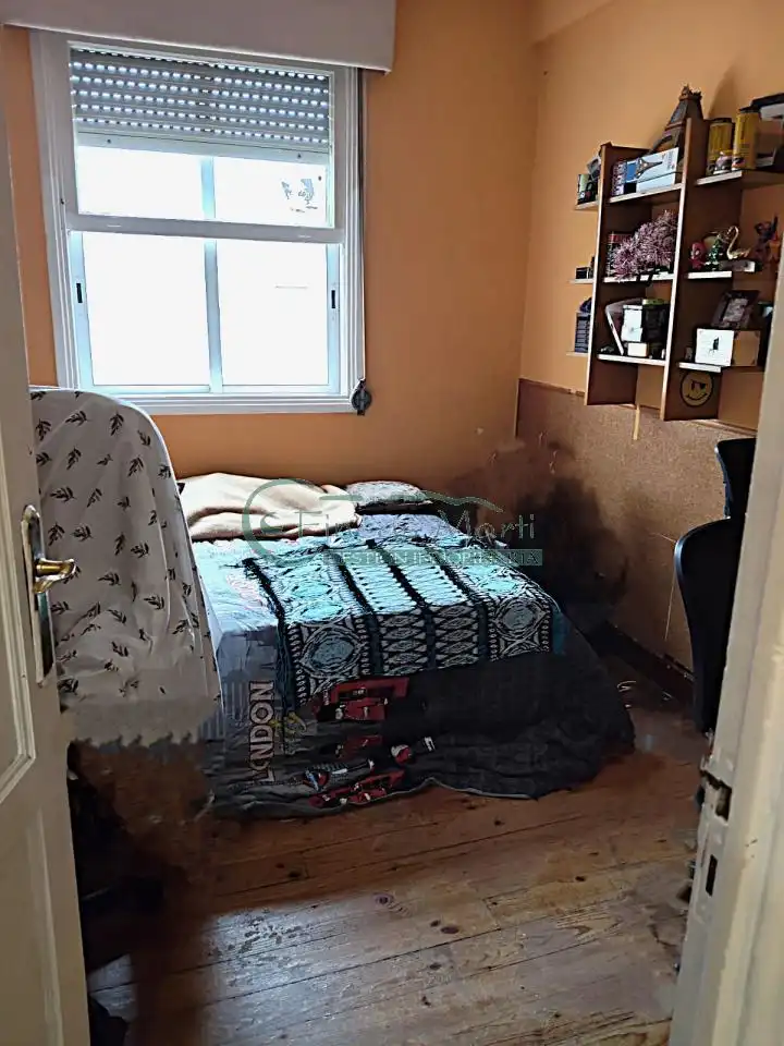 Habitación de Piso en venta en Vigo  con Calefacción, Terraza y Balcón