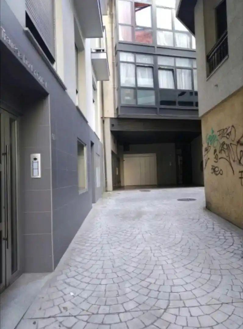 Außenansicht von Garage zur Miete in Vigo 
