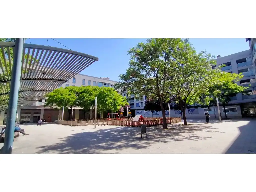 Vista exterior de Pis en venda en Girona