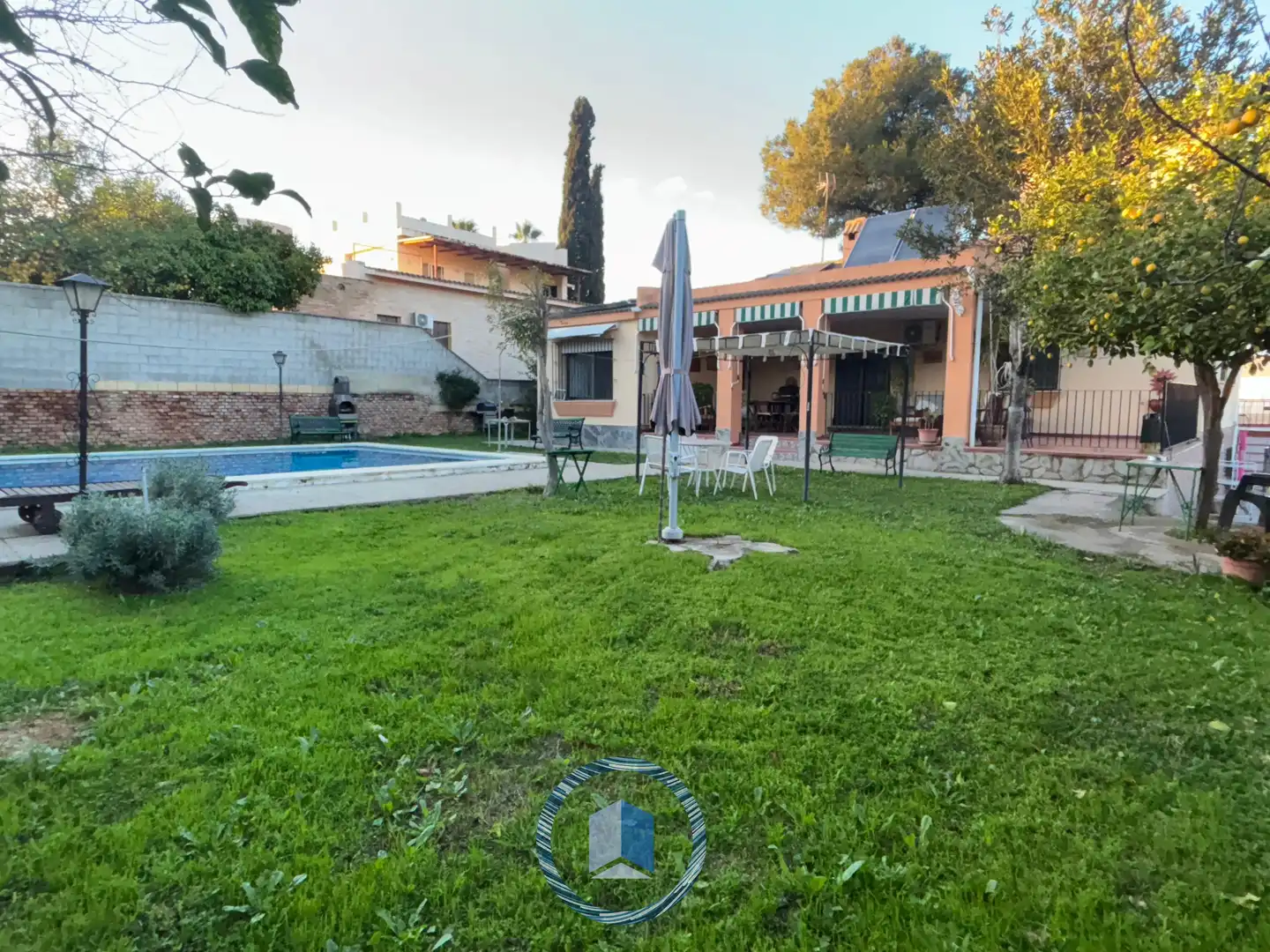 Piscina de Casa o xalet en venda en Montequinto