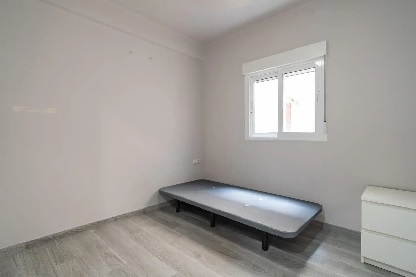 Bedroom of Flat for sale in Silla  with Air Conditioner and Balcony