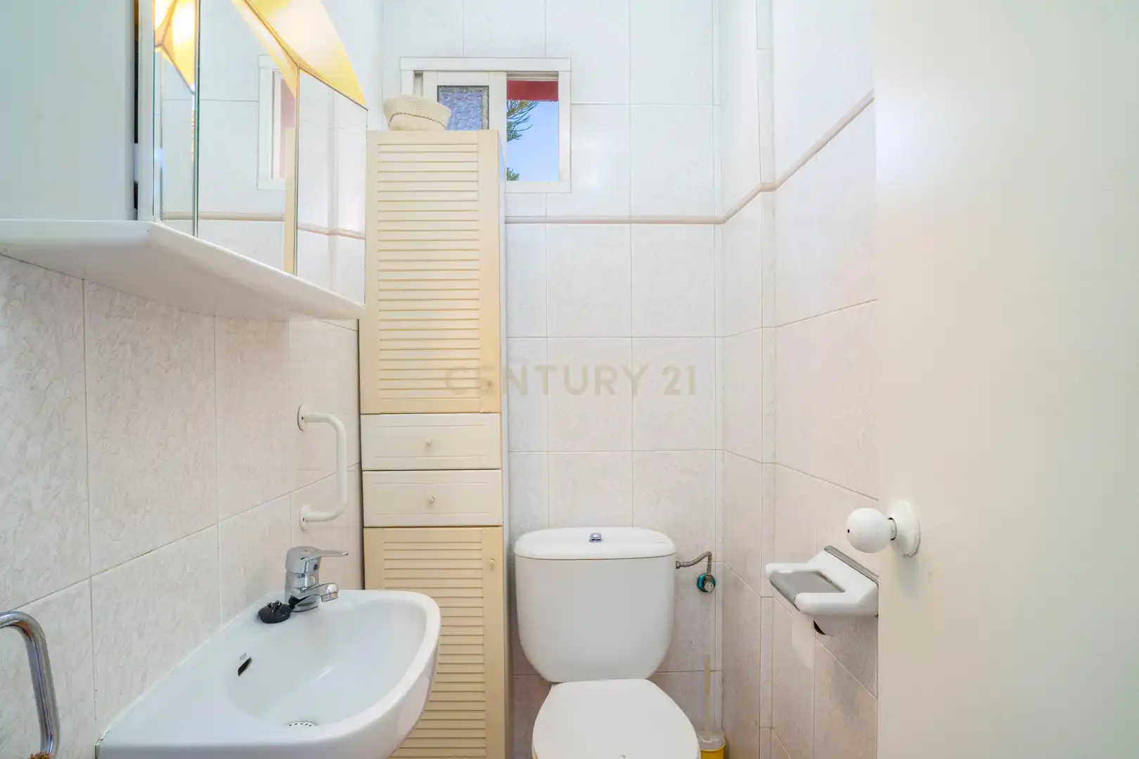 Bany de Apartament en venda en Fuengirola amb Aire condicionat, Forn i Rentadora