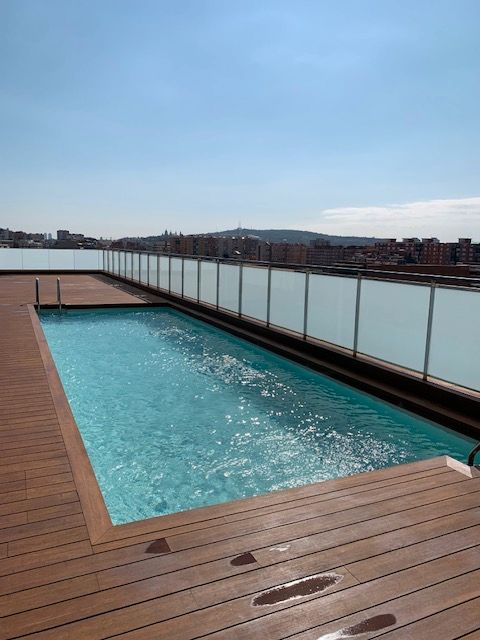 Piscina de Pis de lloguer en L'Hospitalet de Llobregat amb Aire condicionat, Calefacció i Parquet