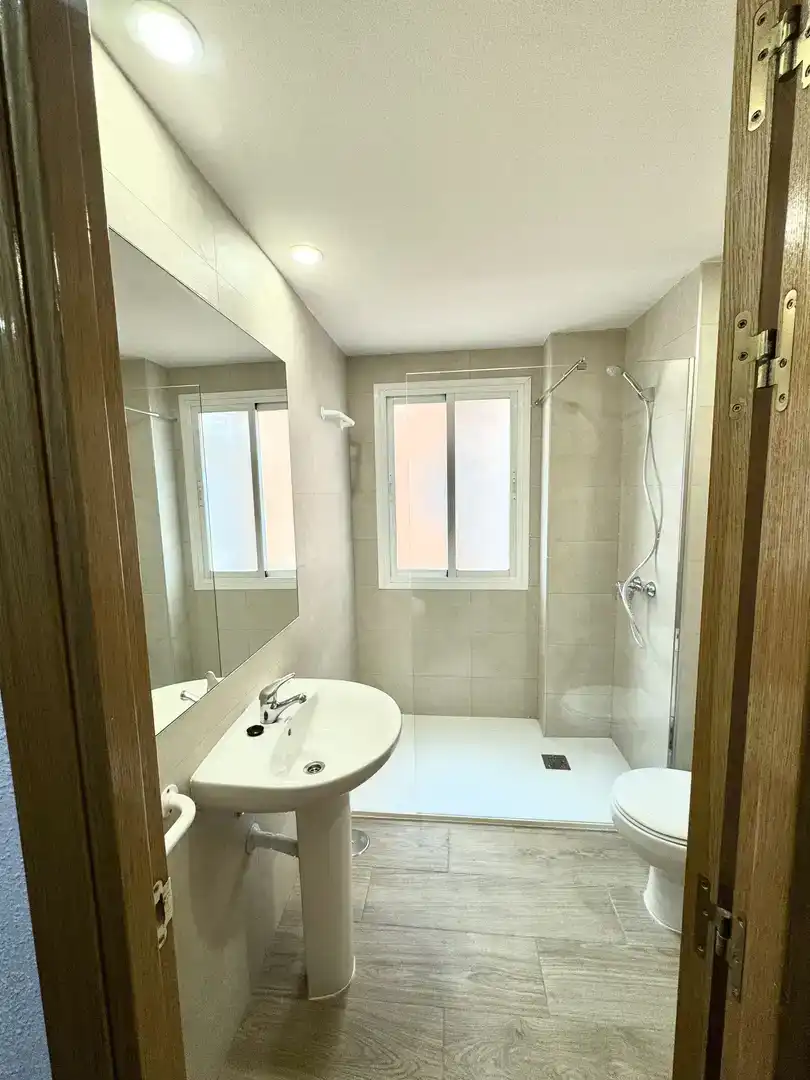 Badezimmer von Wohnung zur untervermieten in Parque Coimbra