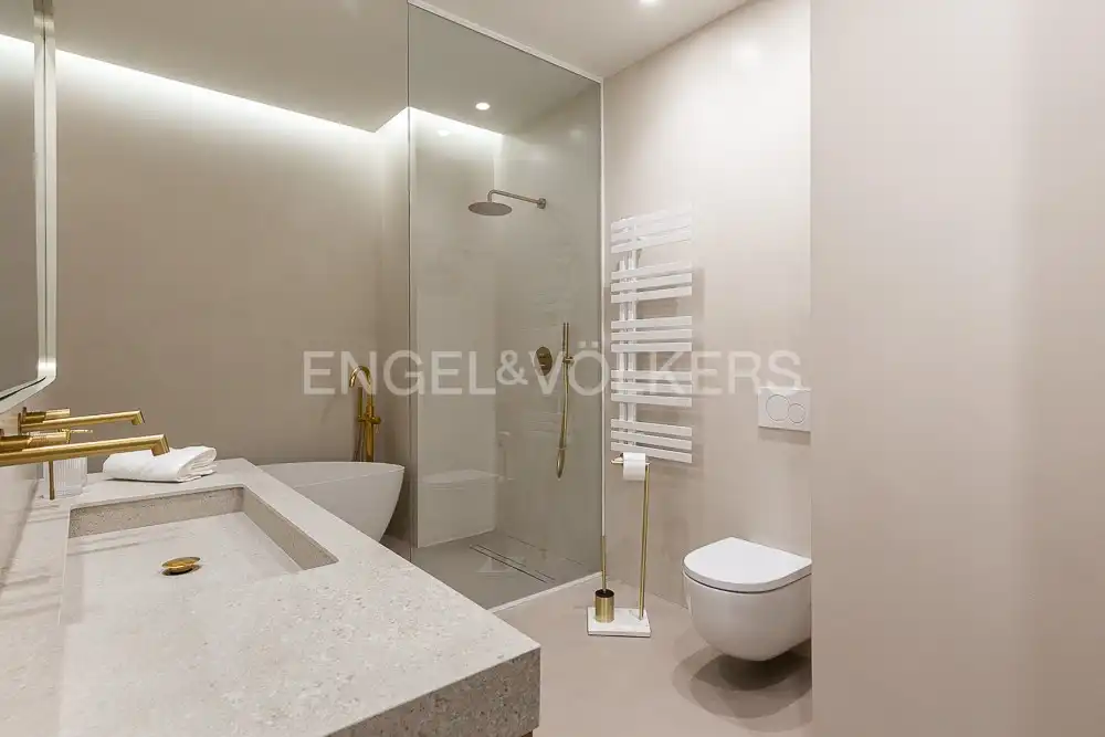 Baño de Ático de alquiler en Valencia con Aire acondicionado, Calefacción y Terraza