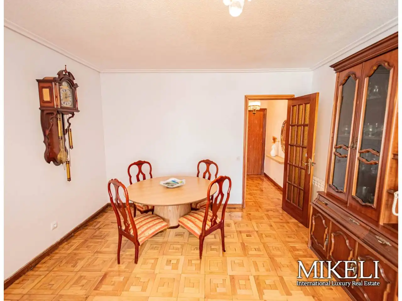 Comedor de Piso en venta en Santander con Calefacción, Parquet y Amueblado