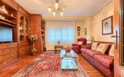 Living room of Flat for sale in Basauri 