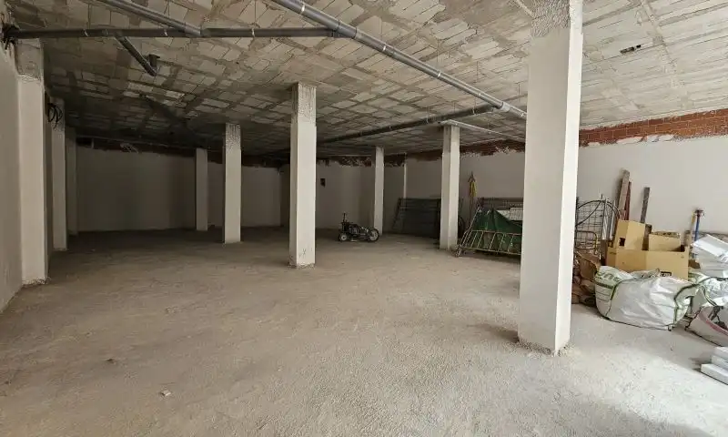 Business premises for sale in Pérez Cervera, imagen 5