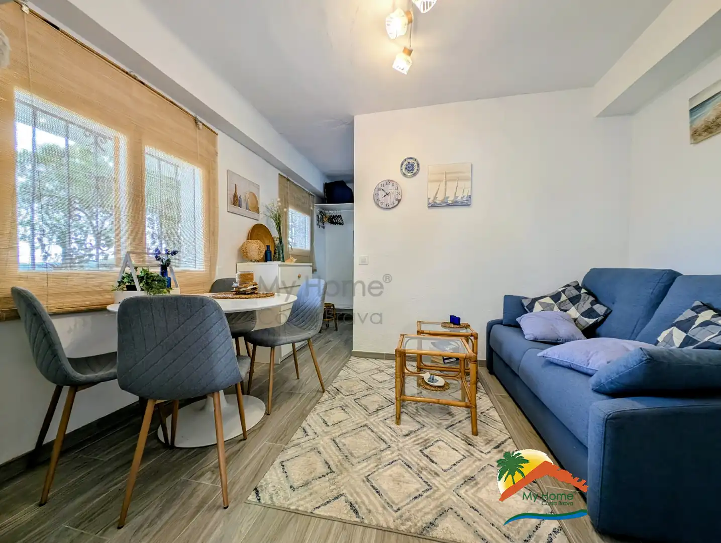 Sala d'estar de Casa o xalet en venda en Lloret de Mar amb Jardí privat, Terrassa i Piscina