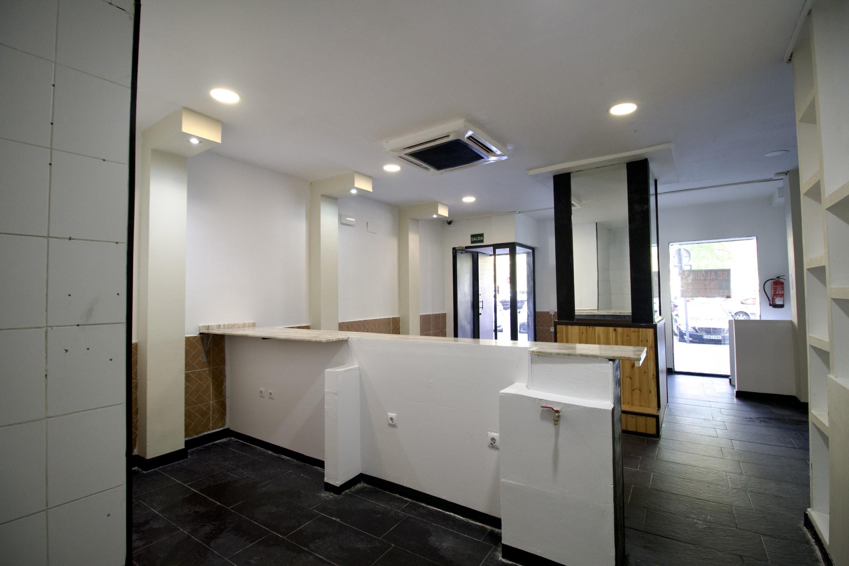 Premises for sale in Badajoz Capital  with Air Conditioner