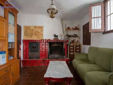 Business premises for sale in Calle Fuente