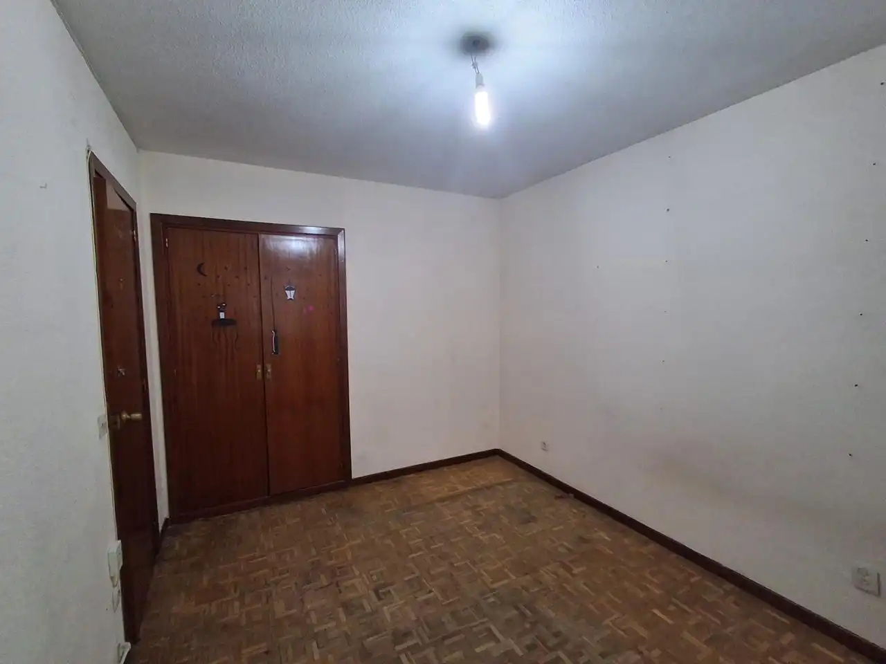 Piso en venta en Madrid con Calefacción, Parquet y Terraza