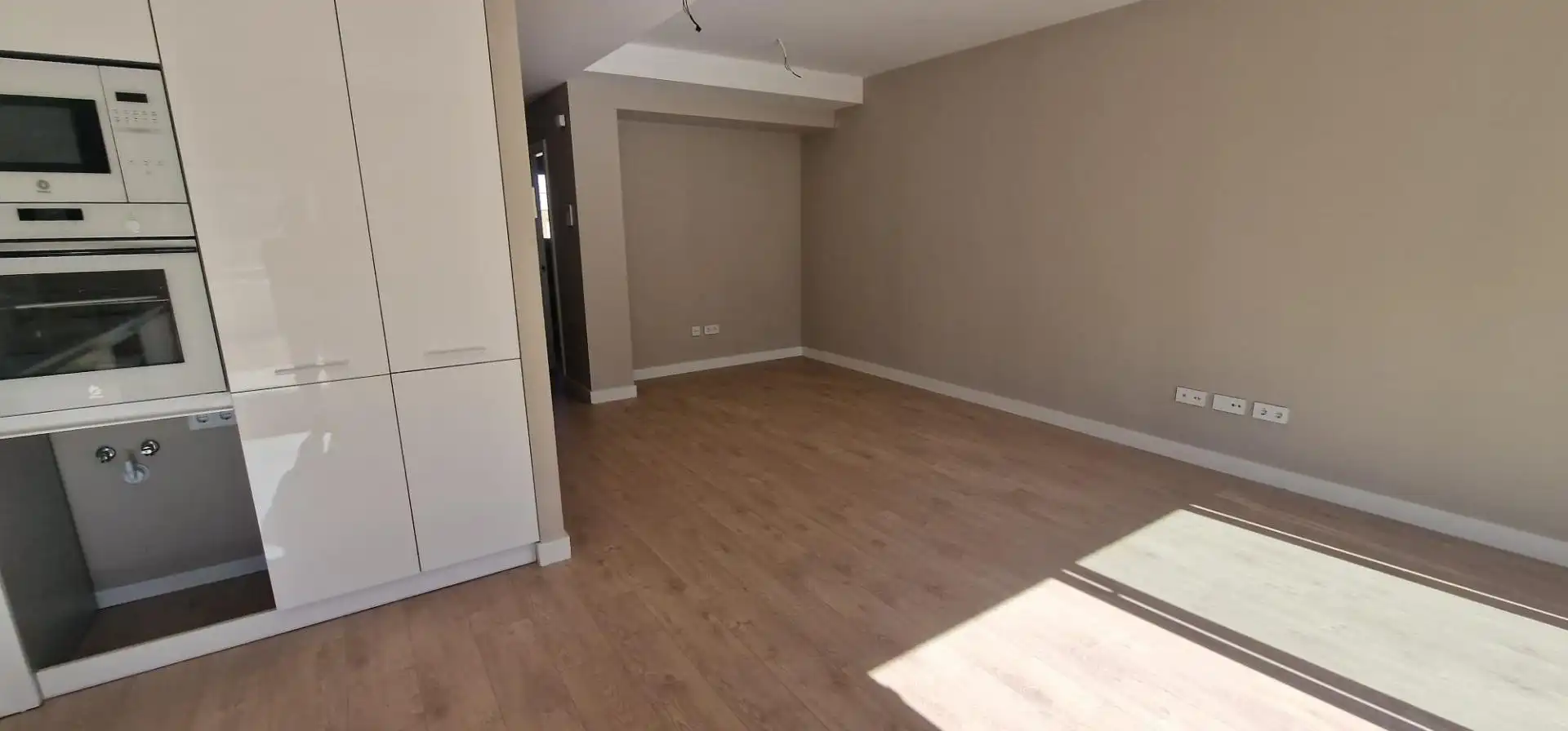 Wohnzimmer von Einfamilien-Reihenhaus zur Miete in Guillena mit Privatgarten, Balkon und Gemeinschaftspool