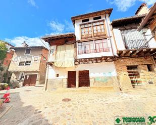 Vista exterior de Casa adosada en venda en Guisando