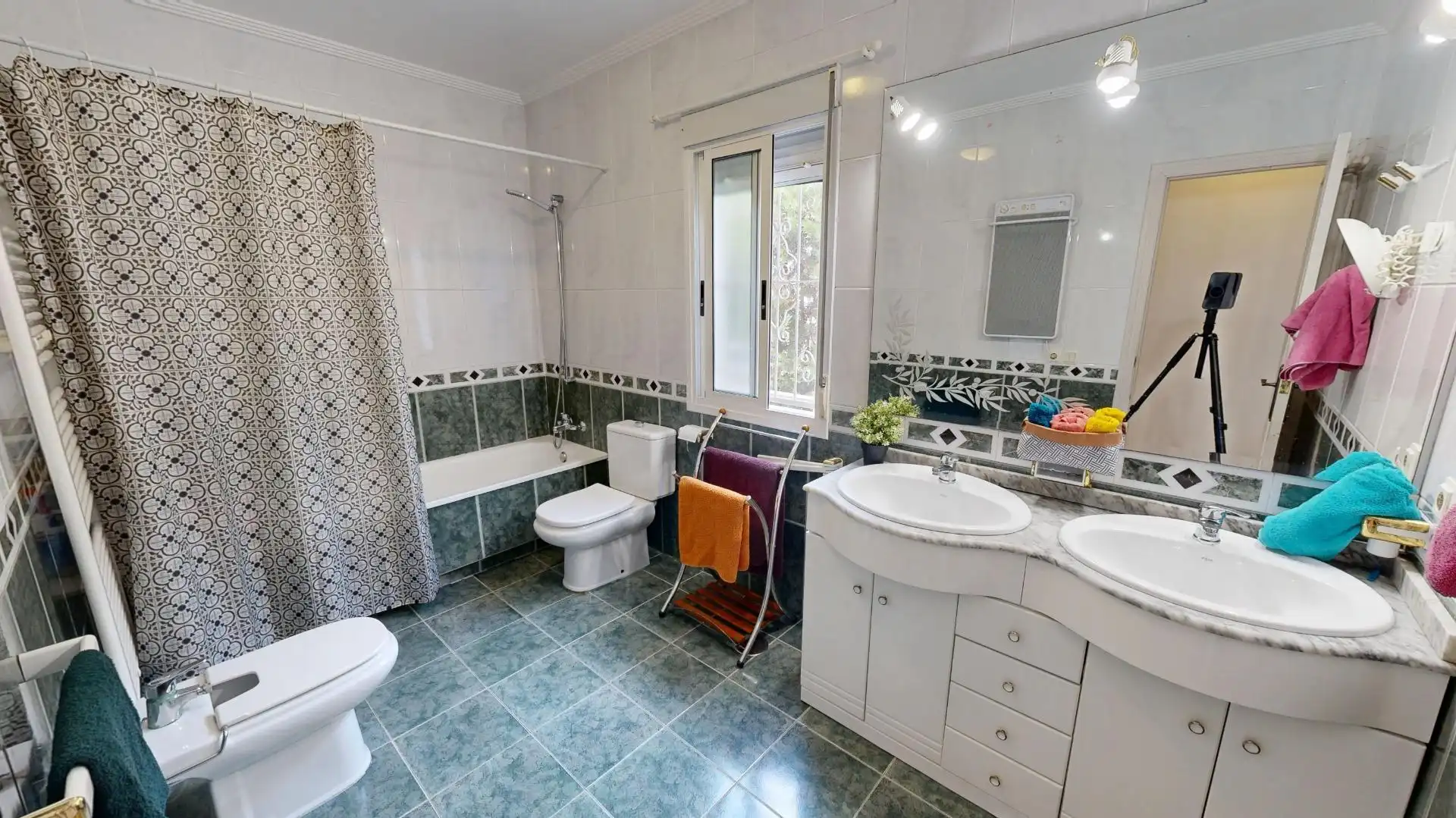 Bany de Casa o xalet en venda en Torrevieja amb Aire condicionat, Calefacció i Jardí privat