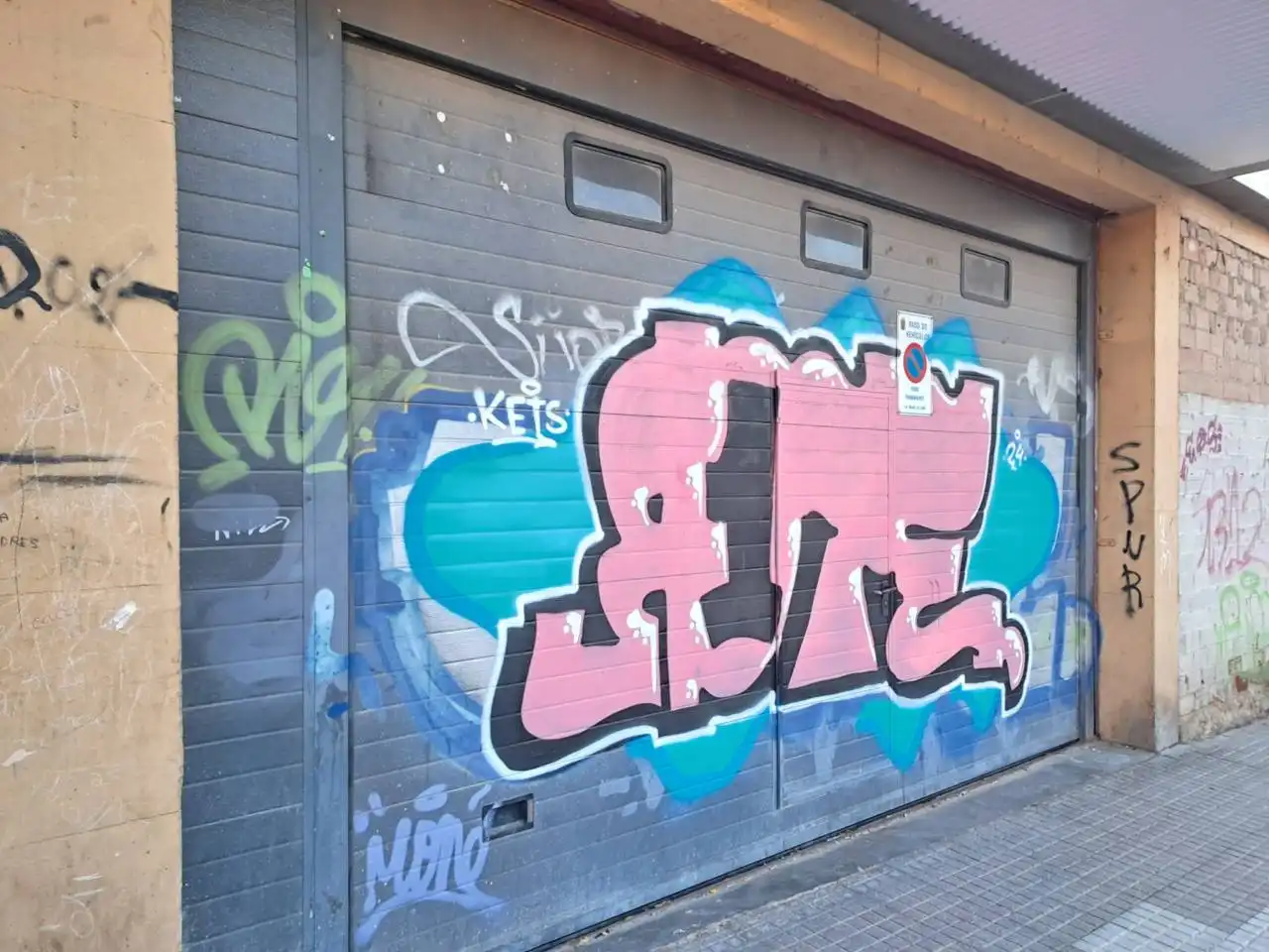 Exterior view of Garage for sale in Burgos