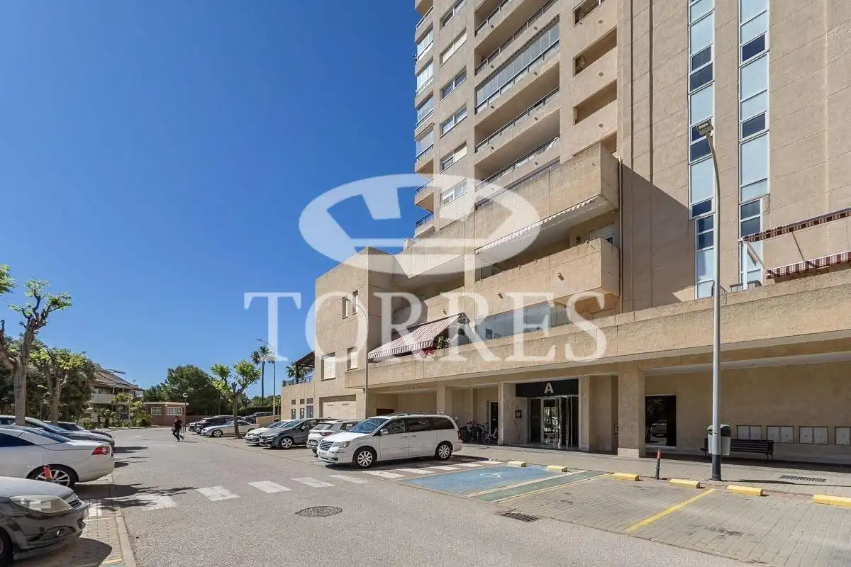 Vista exterior de Pis en venda en Benalmádena amb Aire condicionat, Terrassa i Traster
