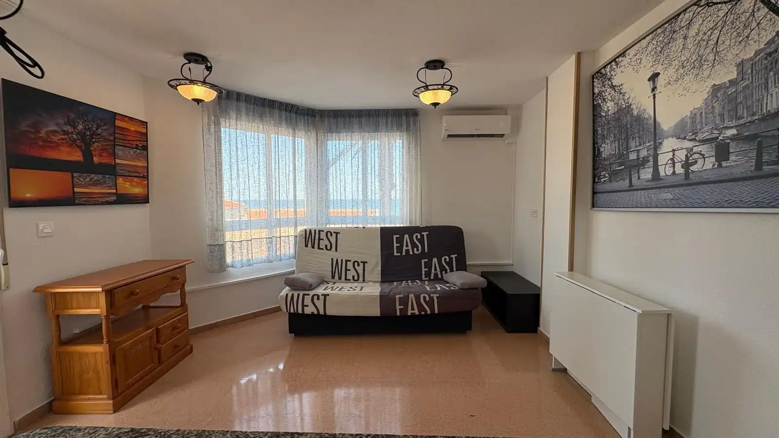 Living room of Flat for sale in Guardamar del Segura  with Air Conditioner, Heating and Furnished