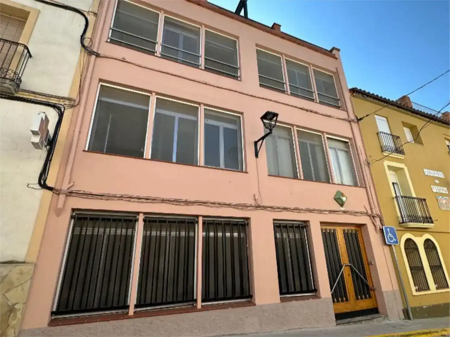 Exterior view of Industrial buildings for rent in Mediona