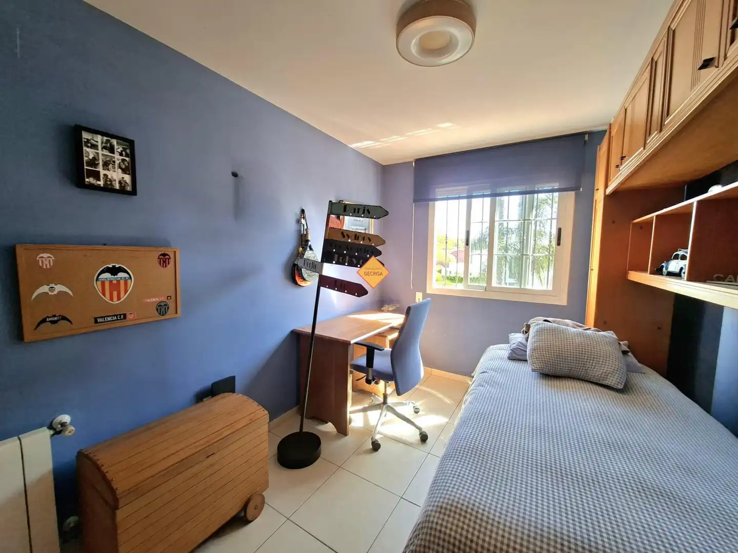 Habitación de Casa o chalet en venta en Paterna con Aire acondicionado, Calefacción y Jardín privado