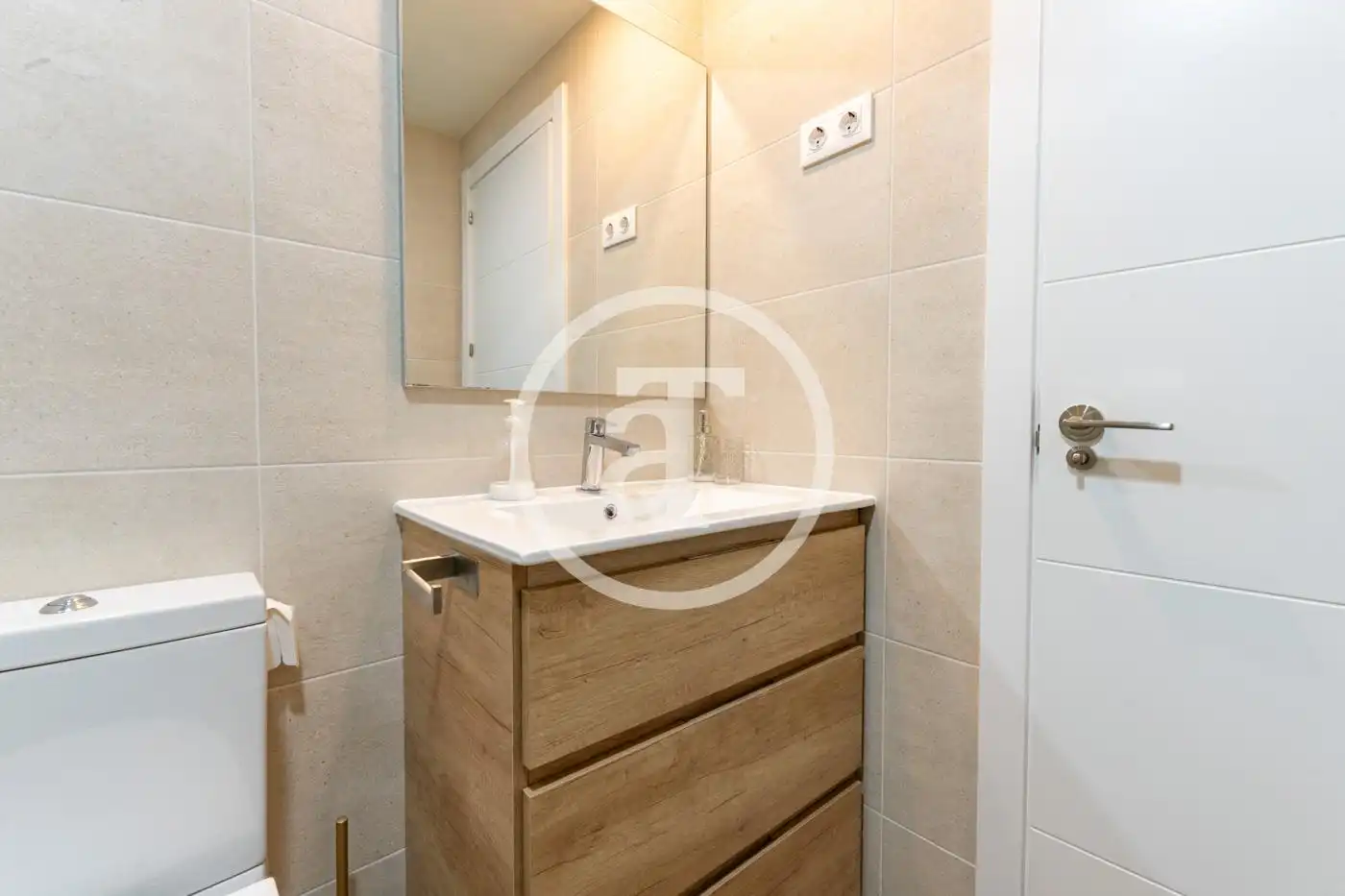 Flat for rent in Calle de San Aquilino, Almenara -Ventilla
