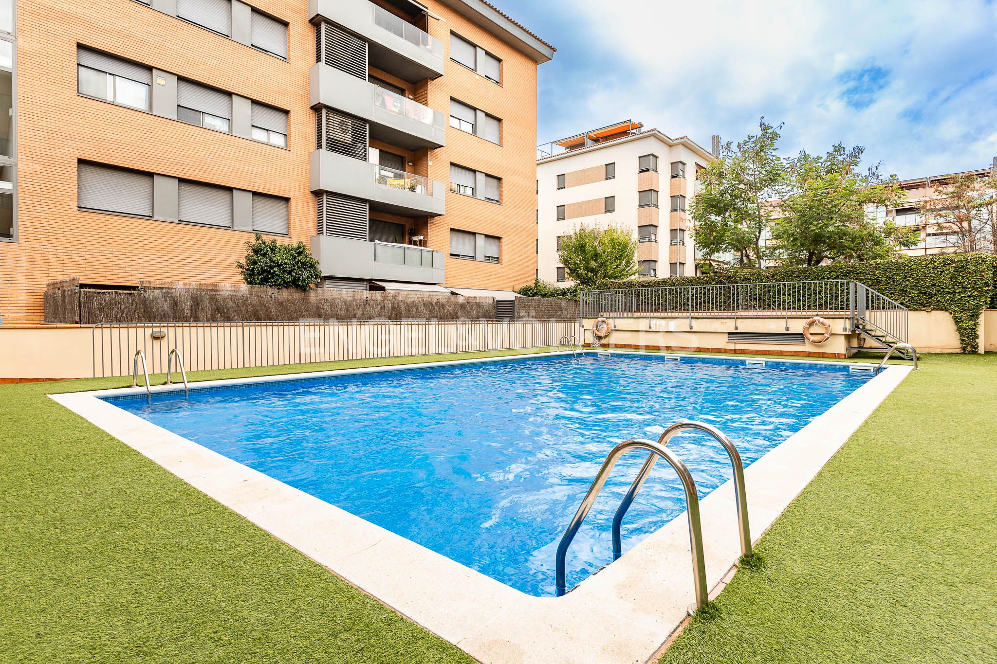 Swimming pool of Apartment for sale in Castelldefels  with Air Conditioner, Heating and Terrace