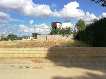 Terrenos y solares en venta en Chinchilla de Monte-Aragón