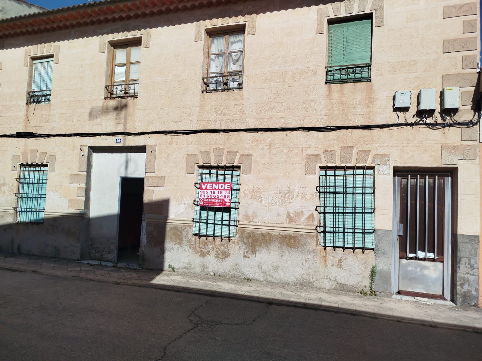 Exterior view of House or chalet for sale in Corral de Almaguer  with Private garden, Parquet flooring and Furnished